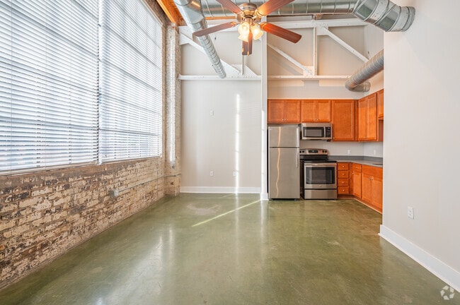 3BR, 2.5BA- Living Room/Kitchen