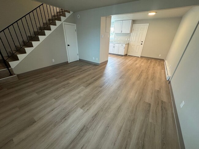 Photo - (248) BeVille - 2 Bedroom / 1 Bathroom - T... Unit 1716-4 (R)