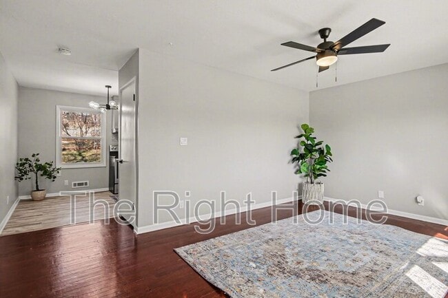 Photo - 1606 Cole Creek Dr