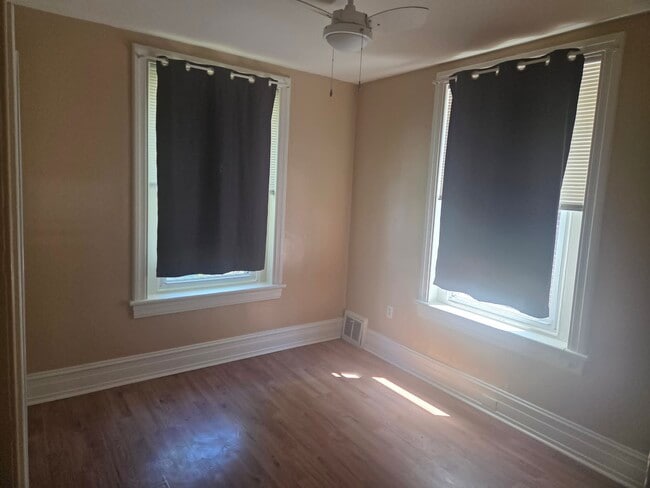 Photo - 1007 Hyatt St