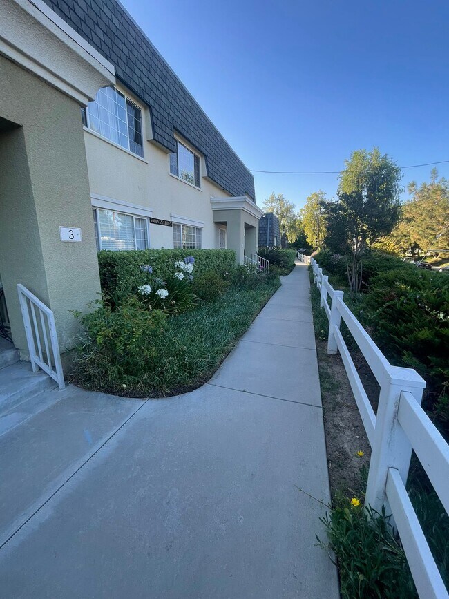 Photo - 6501 Vanalden Ave