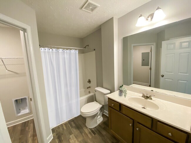 Burton Wyndfall Apartments