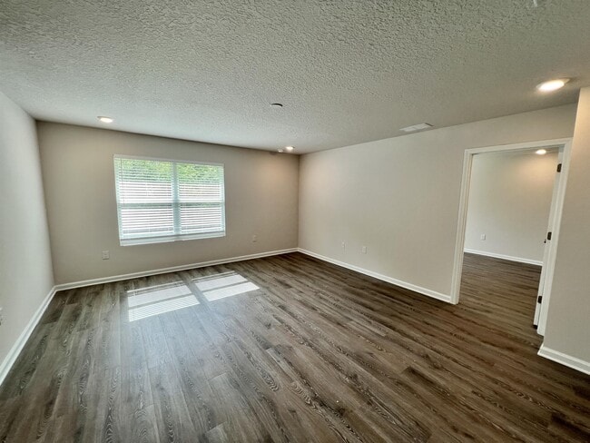 Photo - 4119 Whitetail Ln