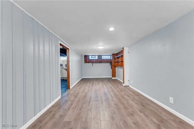 Photo - 20990 Morris Ave