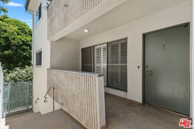 Photo - 2621 S Centinela Ave Unit 7