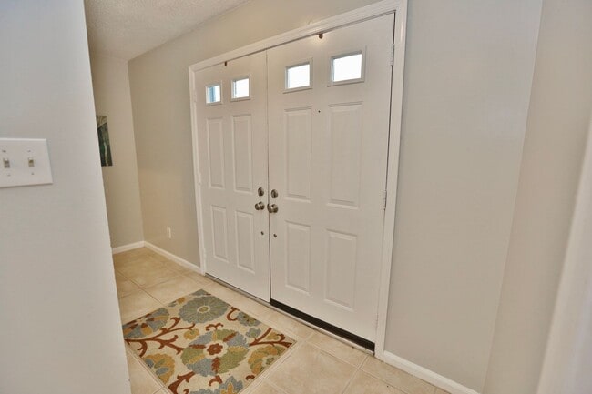 Photo - MUST SEE! Charming 3-Bedroom Townhome in Thoroughgood! 1-Car Attached Garage!