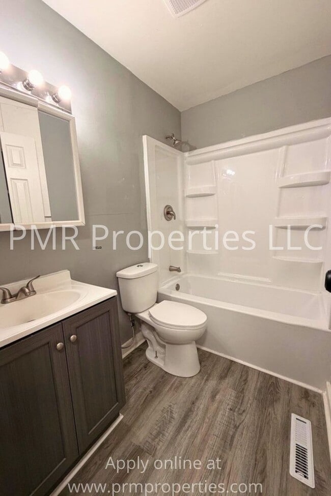 Photo - 3 Bedrooms / 1 Bathroom House