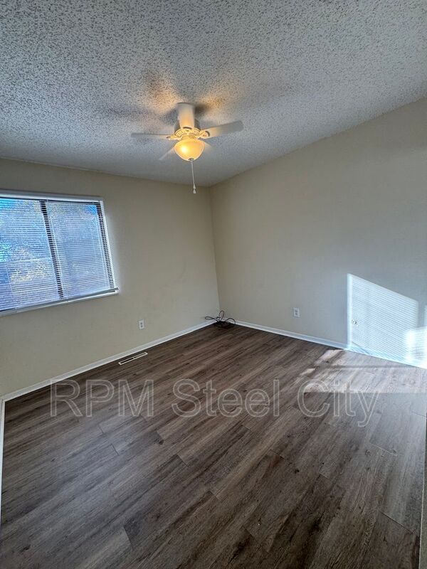 Photo - 605-607 West 15th St