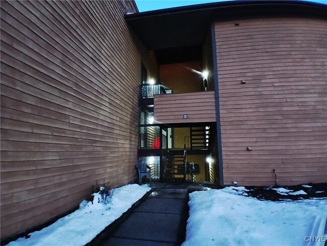 Building Photo - 494 Idlewood Blvd