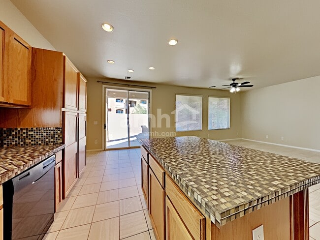 Photo - 520 Moses Lake Ct