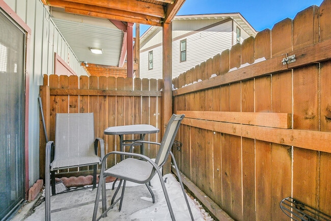 Photo - 1890 Argentine St