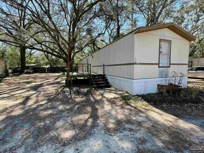 Building Photo - 8103 N Palafox St