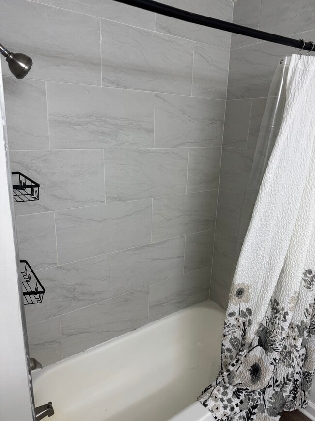 Photo - 1368 Margarette Dr
