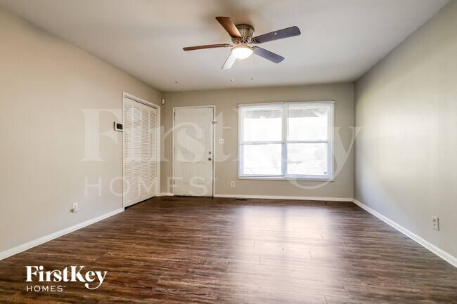 Photo - 3085 Piper Dr
