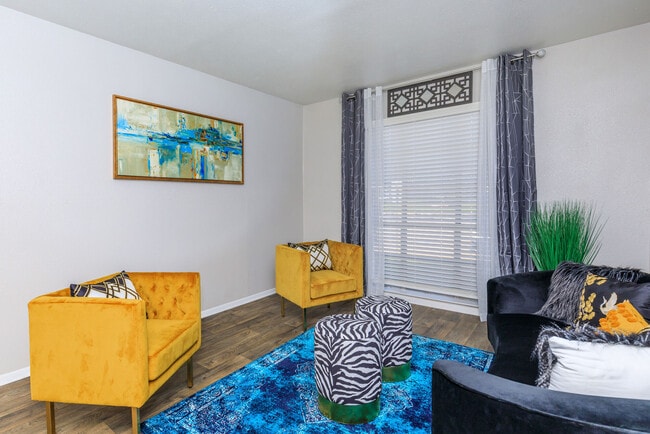 Bainbridge Apartments