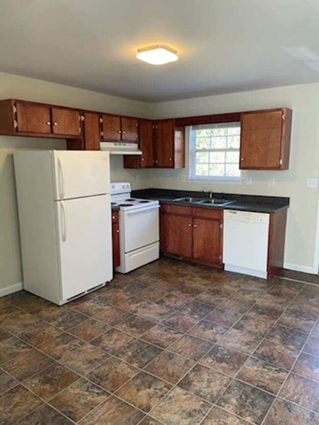 Photo - Landmark Court II Unit 2963