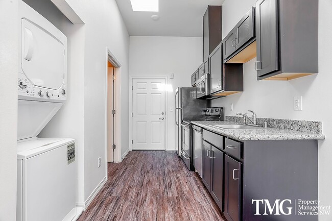 Photo - Broadway Apartments