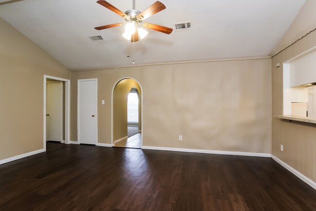 Photo - 2826 17th Ave N