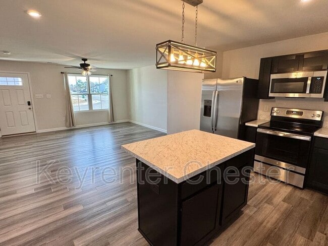 Photo - 331 Chanticleer Dr