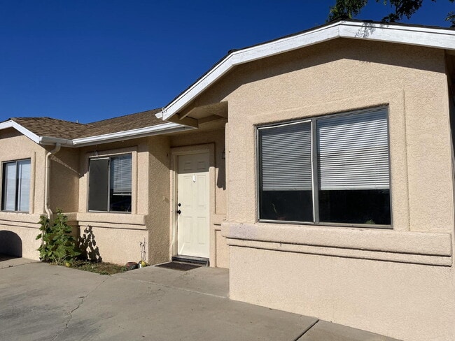 Building Photo - BHCRENT.COM 2 bed 2 bath Unit C Rental