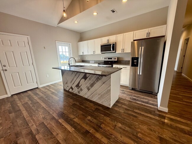 Photo - 144 Gerald Bryant Rd