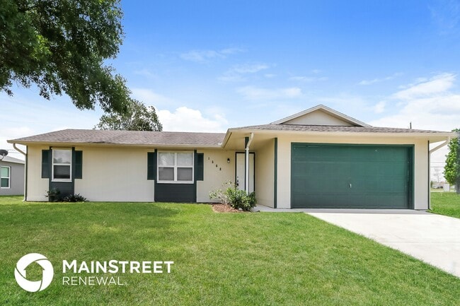 Photo - 1562 SW Calmar Ave