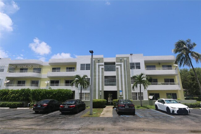 Building Photo - 10755 SW 108th Ave Unit 105