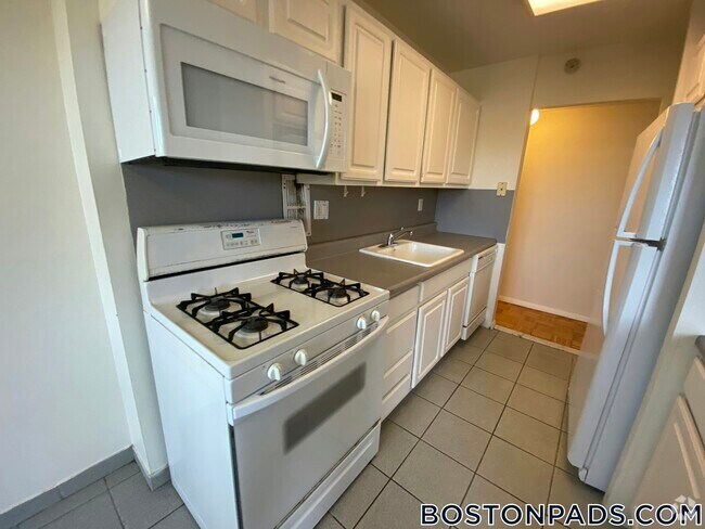 Building Photo - 185 Freeman St Rental