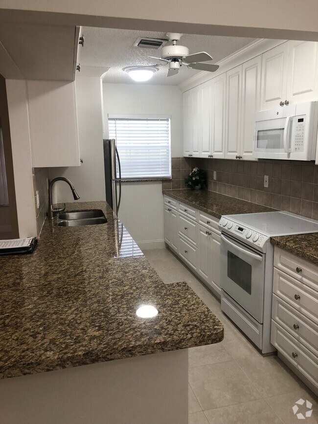 Building Photo - 14404 Canalview Dr Rental