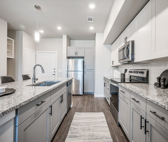 Photo - 10920 Day Rd Unidad 125.75