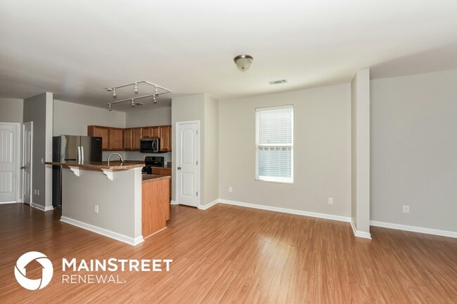 Photo - 2015 Lincoln Rd