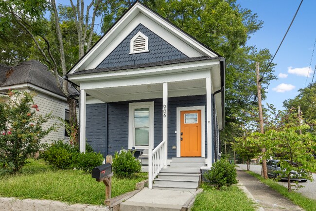 Photo - 906 Allene Ave SW