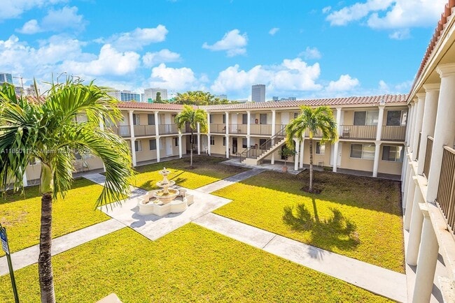 Building Photo - 420 NW 10th St Unit 9 Rental