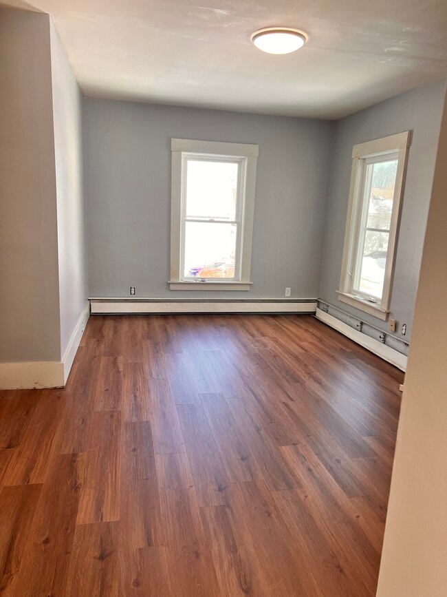 Building Photo - 31 Severance St Unit 31-2 Severance St.