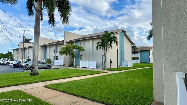 Building Photo - 250 N Banana River Dr Unit F15