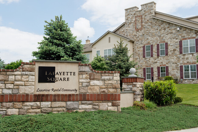 Lafayette Square - Lafayette Square Apartments