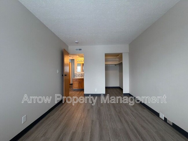 Photo - 1215 E Street-11