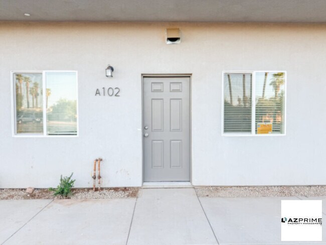 Photo - $1295 OFF FIRST MONTH'S RENT MOVE IN SPECIAL! Modern 2/2 Phoenix Apartment - Brand-New &amp; Cent...
