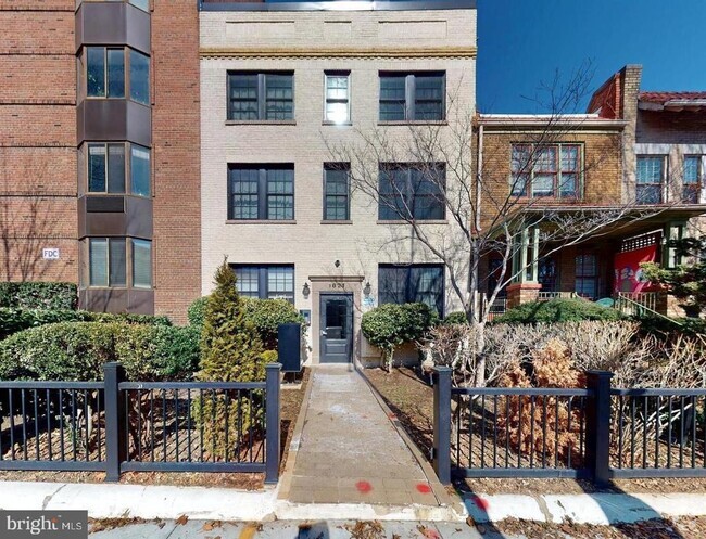 Building Photo - 1821 T St NW Unit 102 Rental