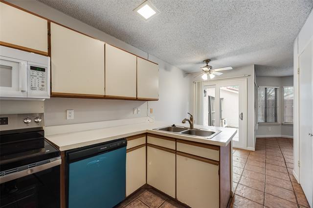 Building Photo - 511 Ranch Trail Unit 117