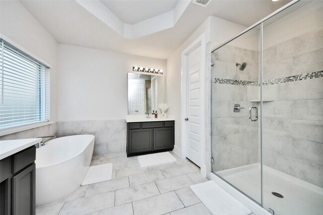 Building Photo - 7030 House Wren Ct