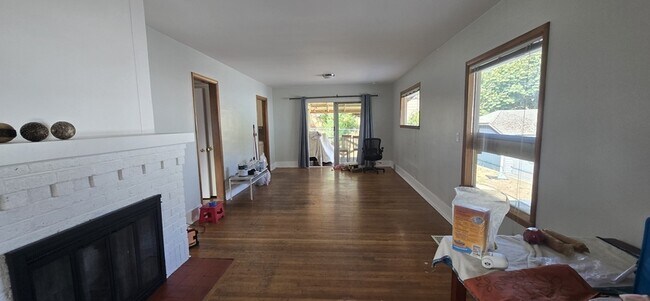 Photo - 6341 4th Ave NE