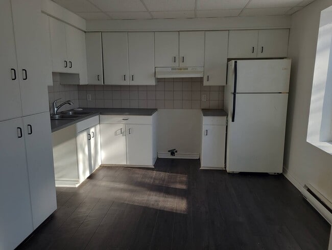 Building Photo - 227 Rue Main Street