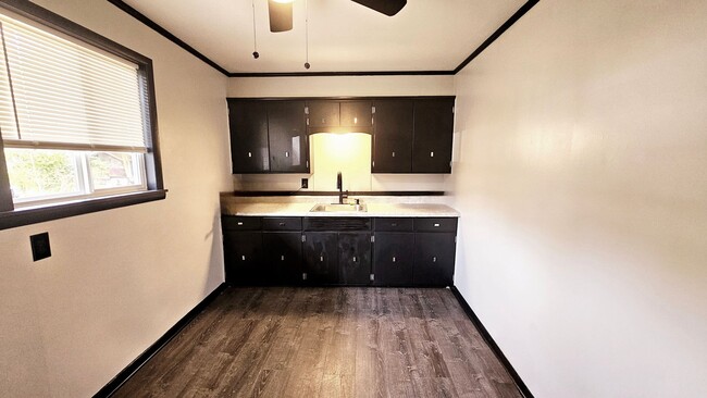 Photo - 370 N Columbus St Apartment Unit 370 N Columbus St  B