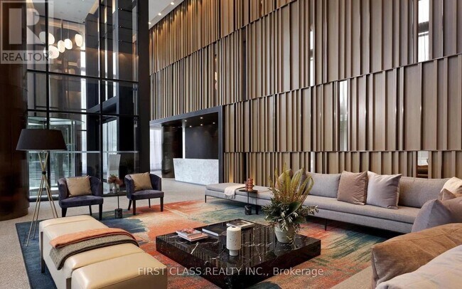 Photo - 585 Bloor St E Unit 3517