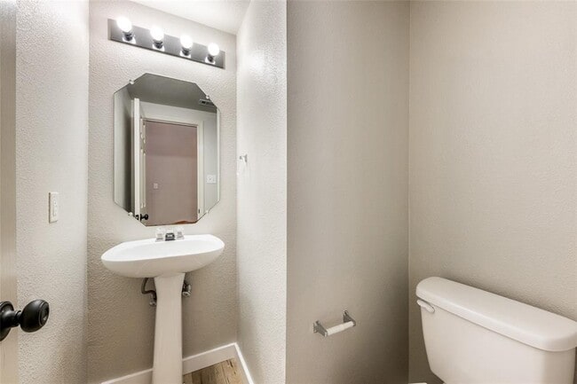 Photo - 1112 Doras Dr