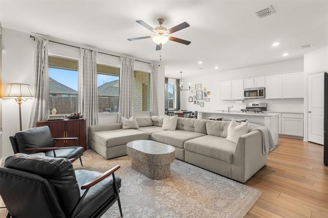 Photo - 1733 Lake Grove Dr