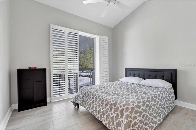 Photo - 3510 54th Dr W