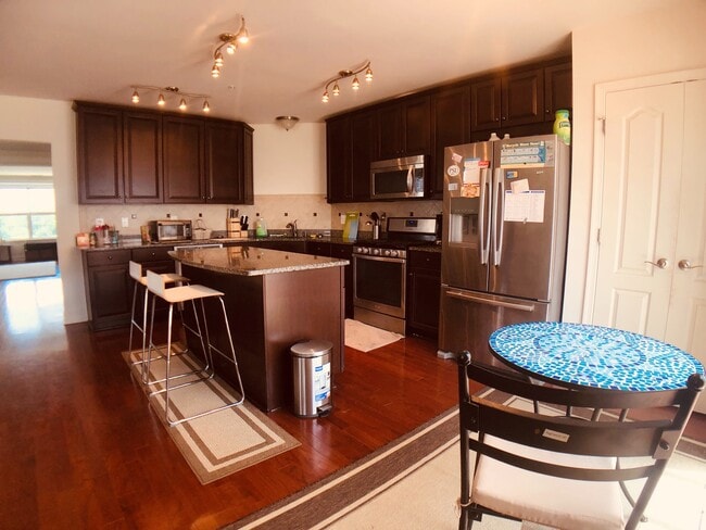 Photo - Beautiful and large 3 BR 2.5 BA townhouse/condo