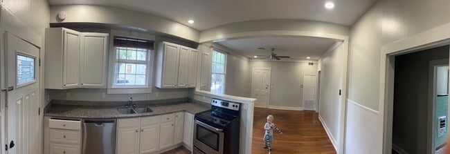 kitchen & living - 1101 Marengo St Unit Apt C